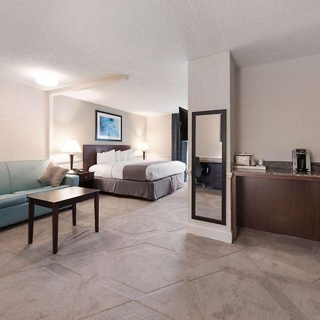 The Blu Hotel Blue Ash Cincinnati, Ascend Hotel Collection Bagian luar foto