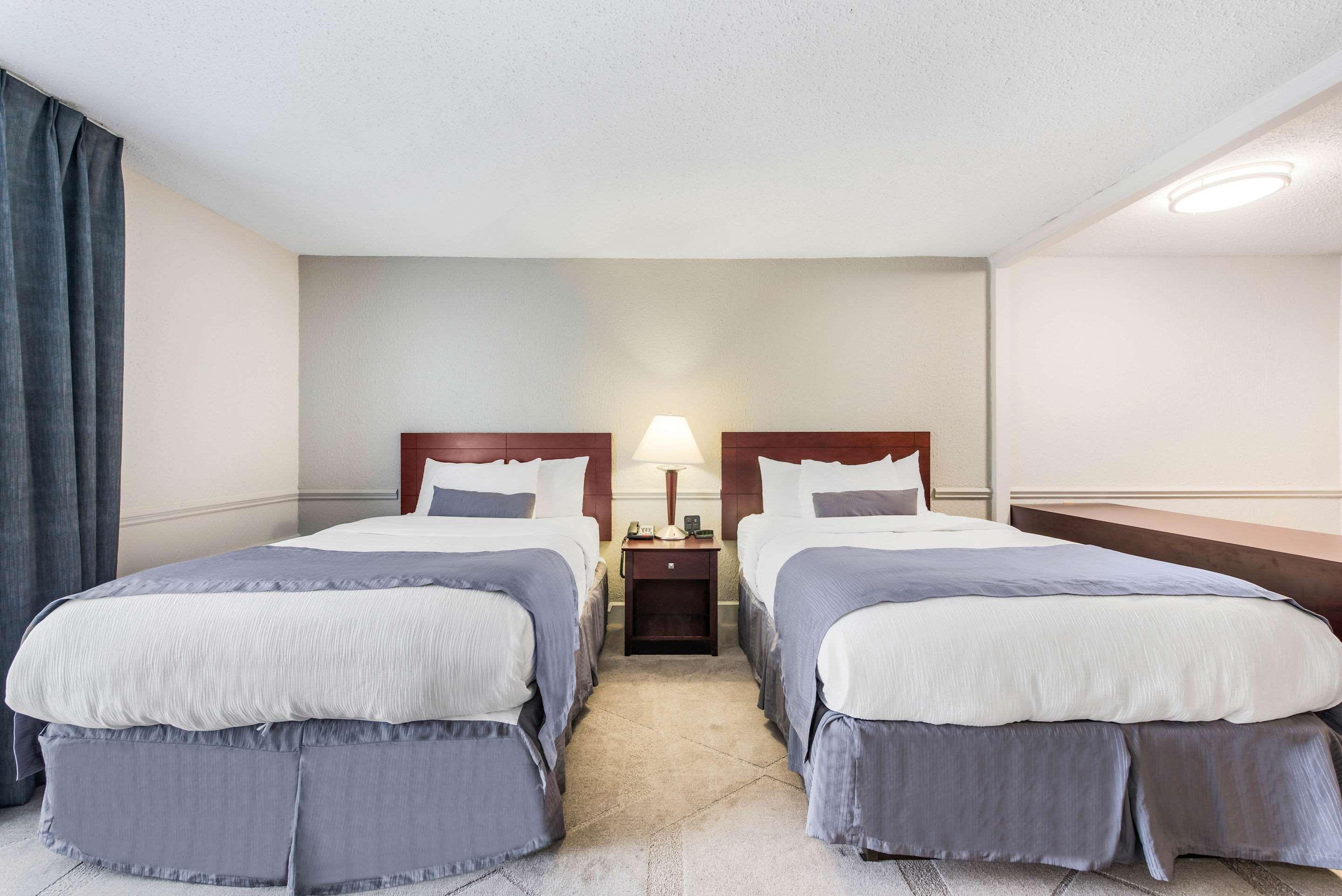 The Blu Hotel Blue Ash Cincinnati, Ascend Hotel Collection Bagian luar foto