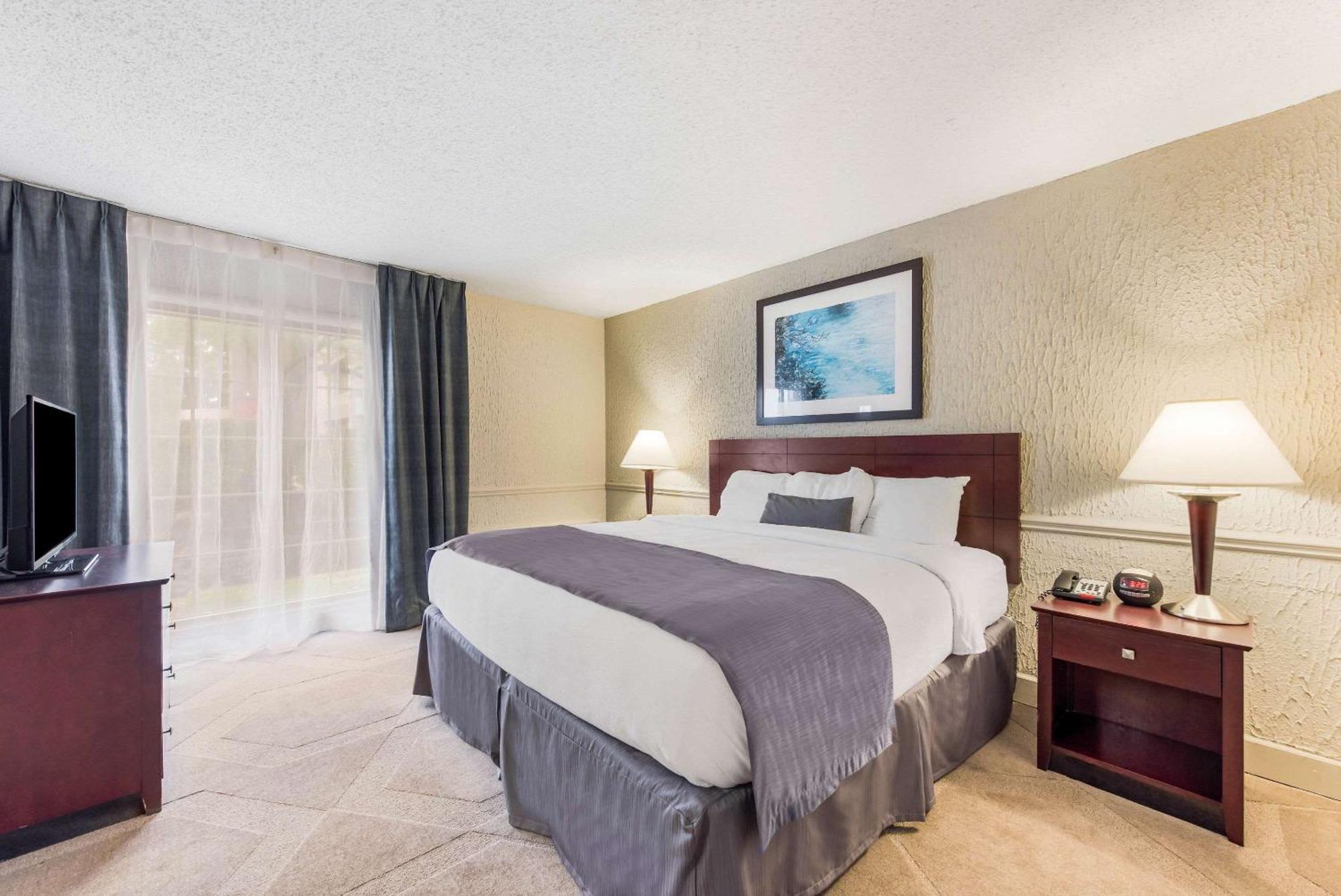 The Blu Hotel Blue Ash Cincinnati, Ascend Hotel Collection Bagian luar foto