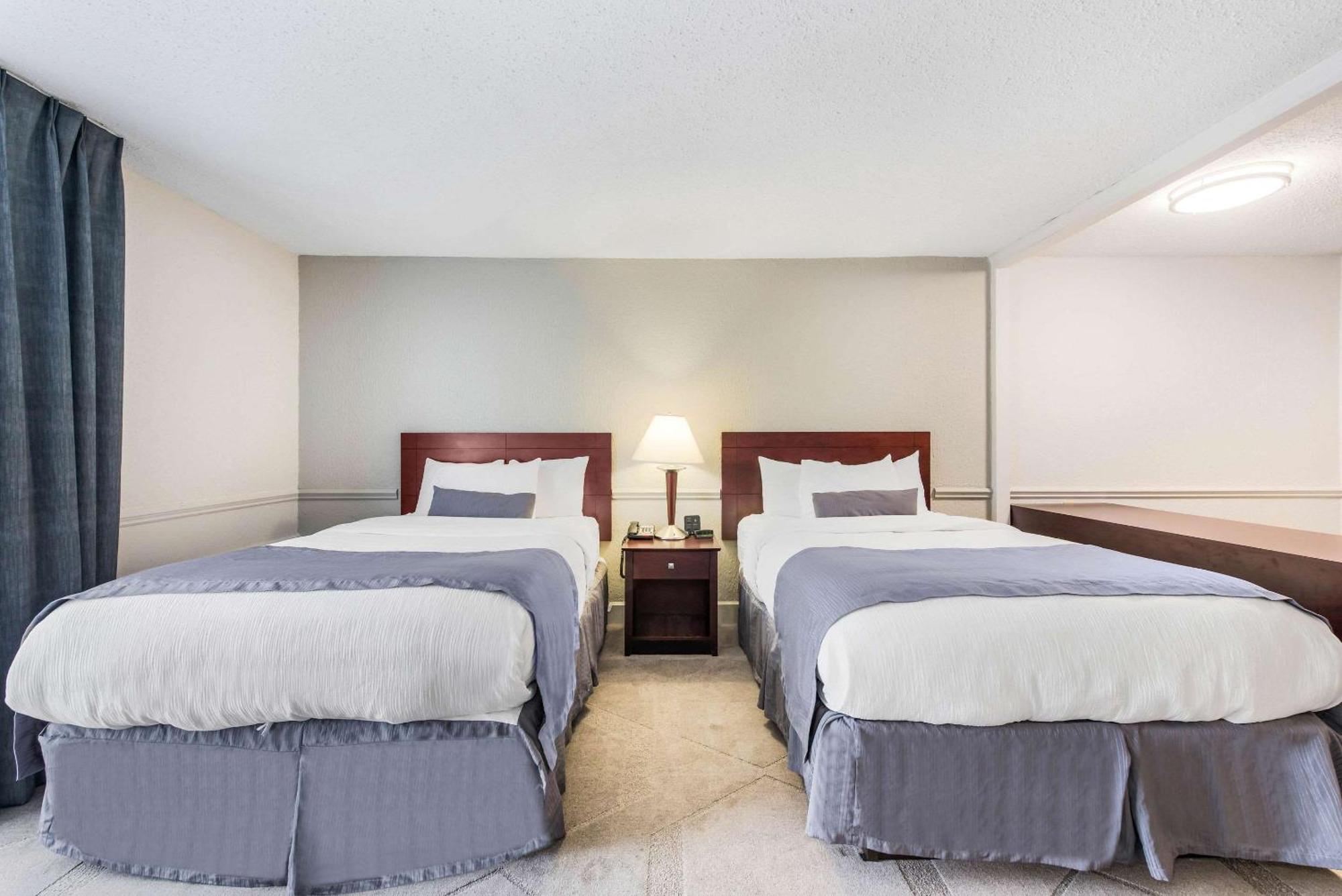 The Blu Hotel Blue Ash Cincinnati, Ascend Hotel Collection Bagian luar foto